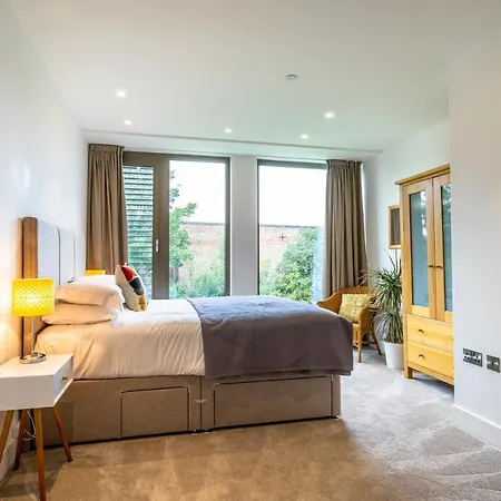 304 @ Ryedale House * יורק